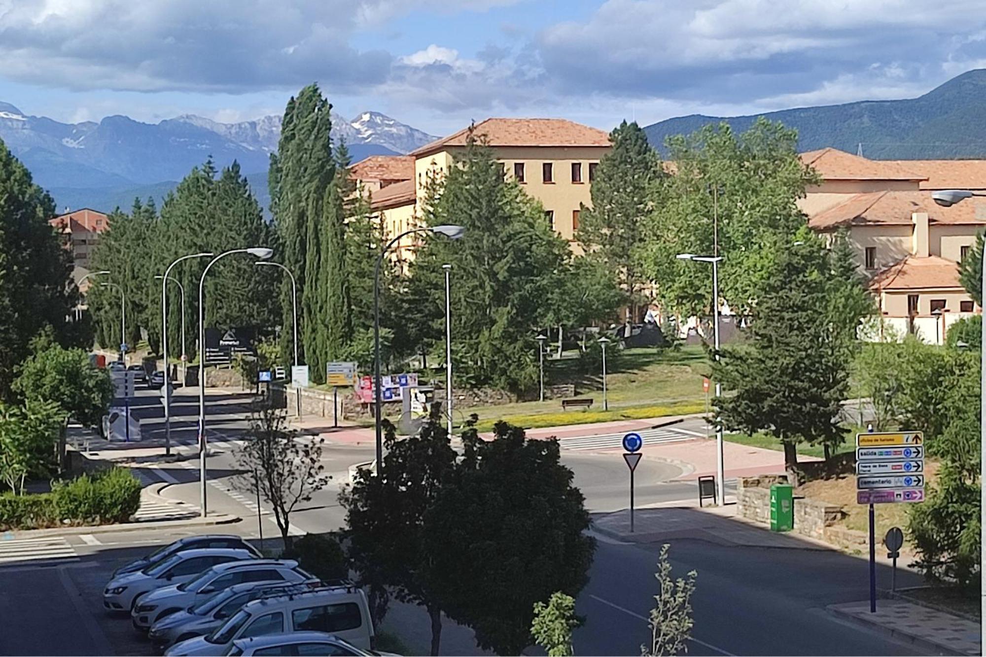 Apartamento O Mon Sabiñánigo Exteriér fotografie